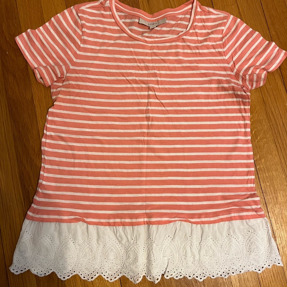Ann Taylor LOFT brand Embellished T-Shirt - size Medium.